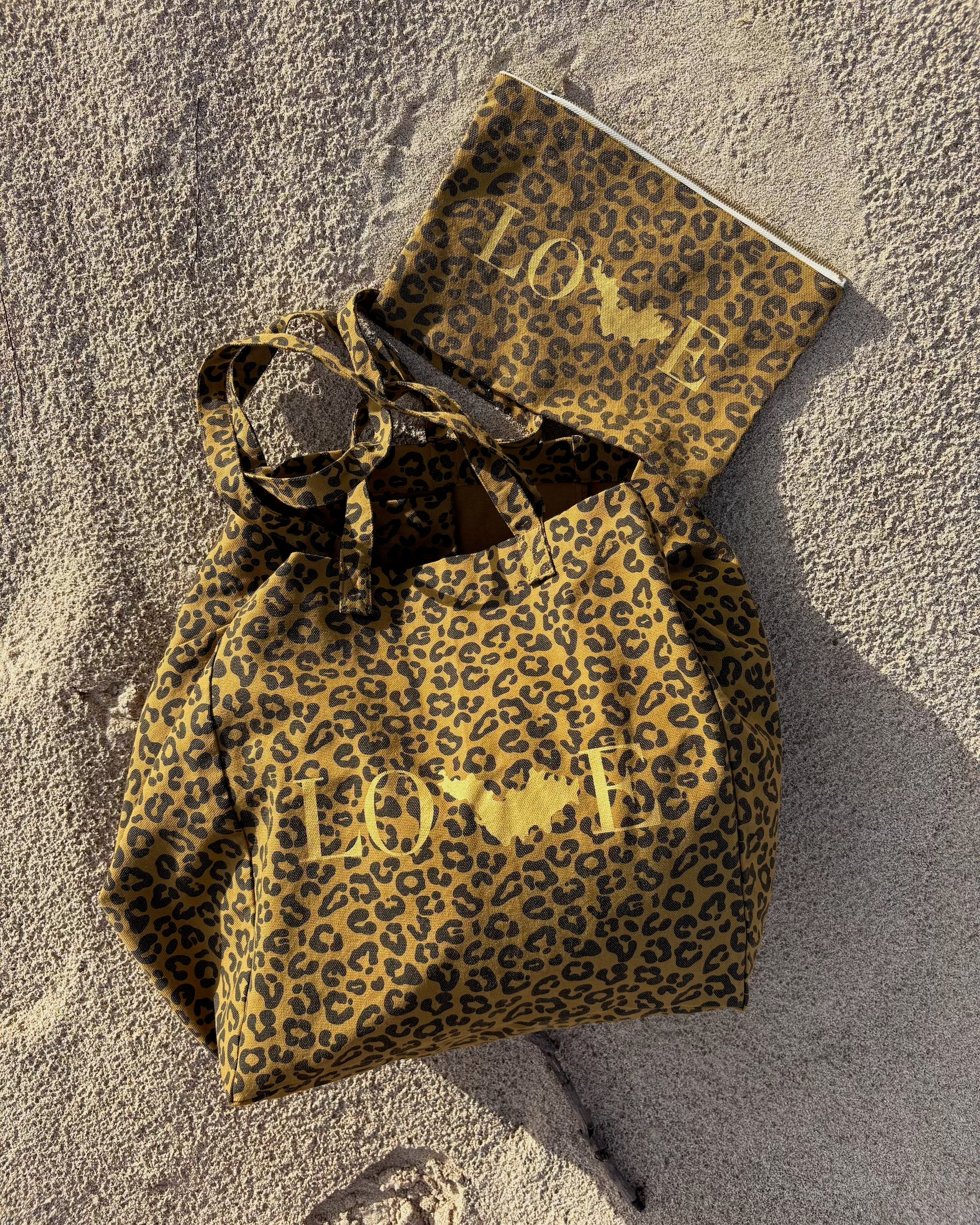 Pochette Laurette léo fauve